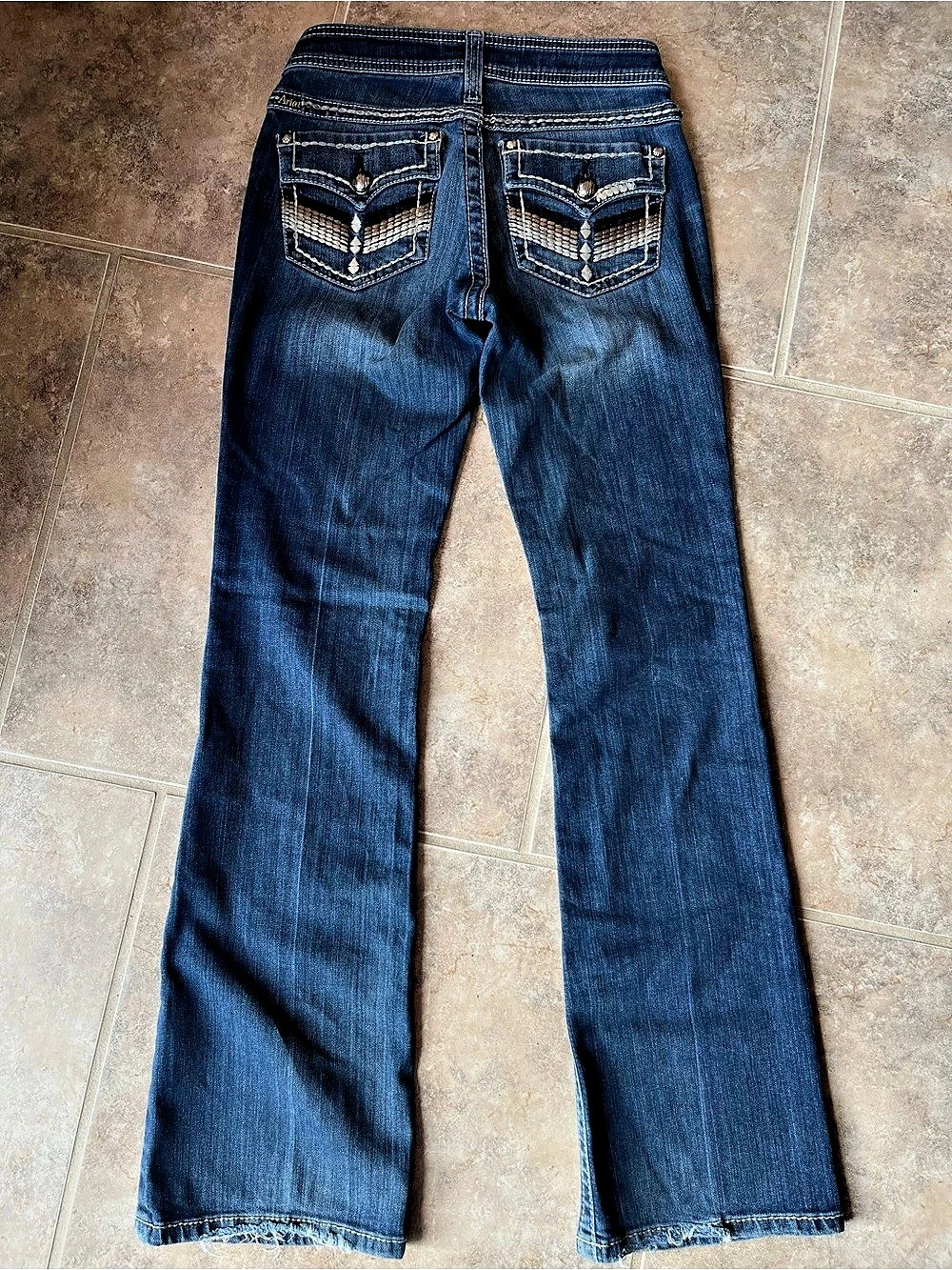 Ariat Turquoise Studded Flap Pocket Women’s Bootcut Jeans Size 25R Embroidered